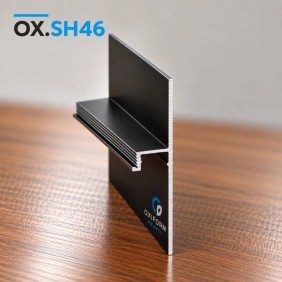 Плинтус с теневым зазором под подсветку OXIFORM Shadow OX.SH46, черный анод, рассеиватель в комплекте - 1